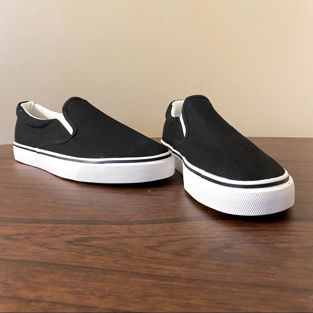 ✨4/$20: Brand New Slip On Sneakers